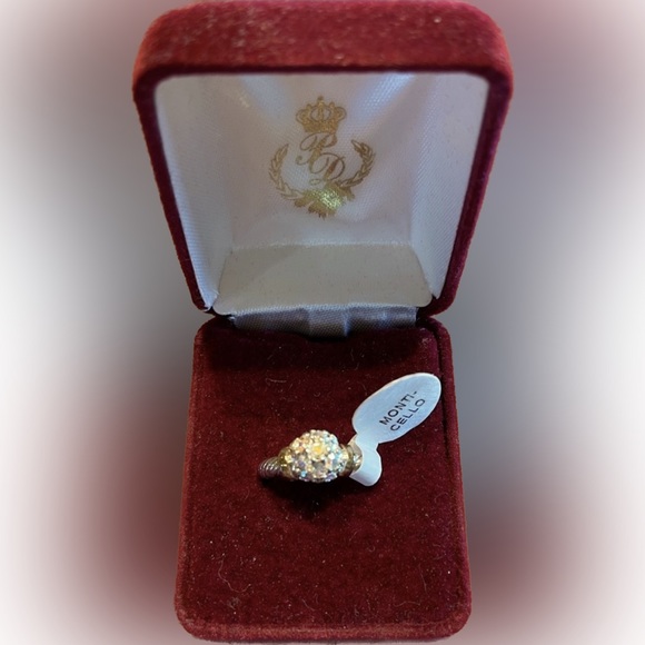 Premier Designs Jewelry Monticello Dome Cluster of Crystal Ring Size 6 - Picture 1 of 5